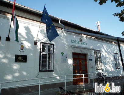geszt községháza