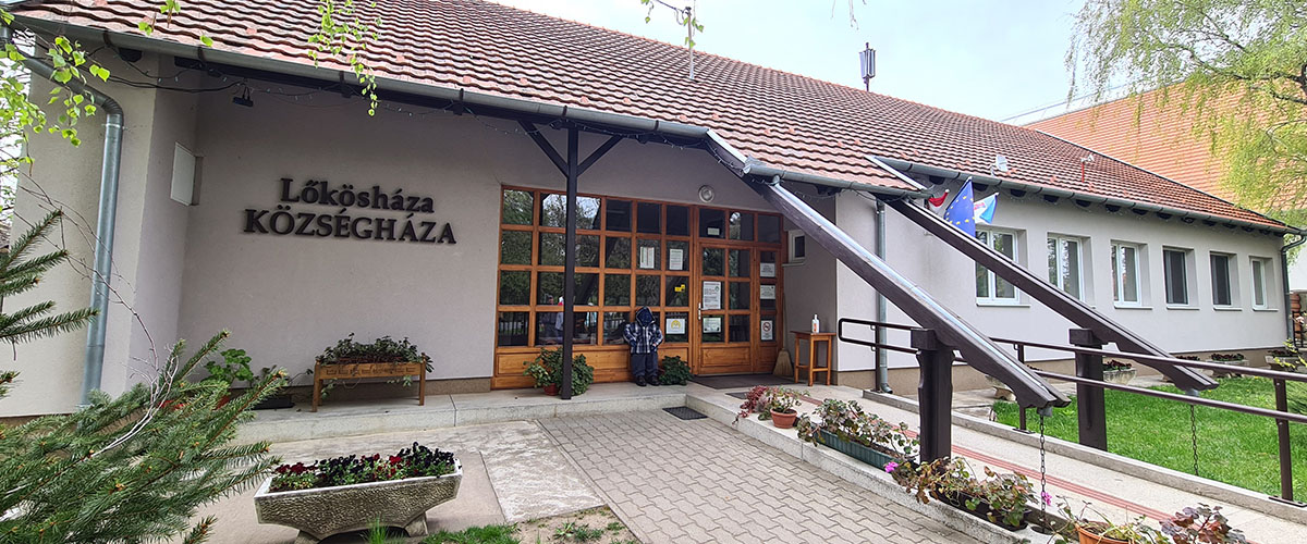 lőkösháza községháza