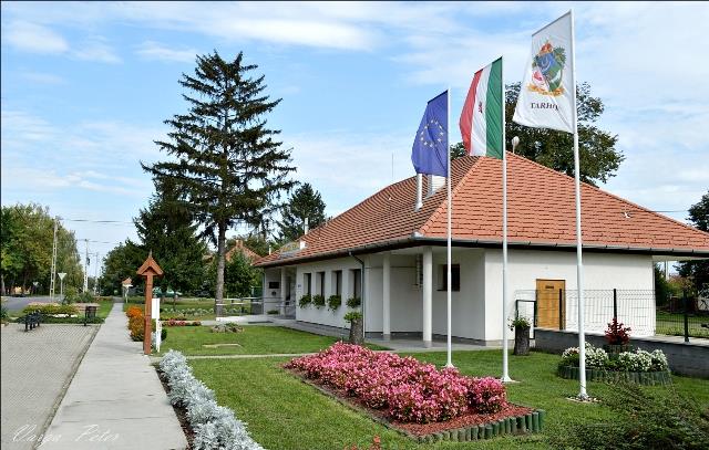 tarhos önkormányzat